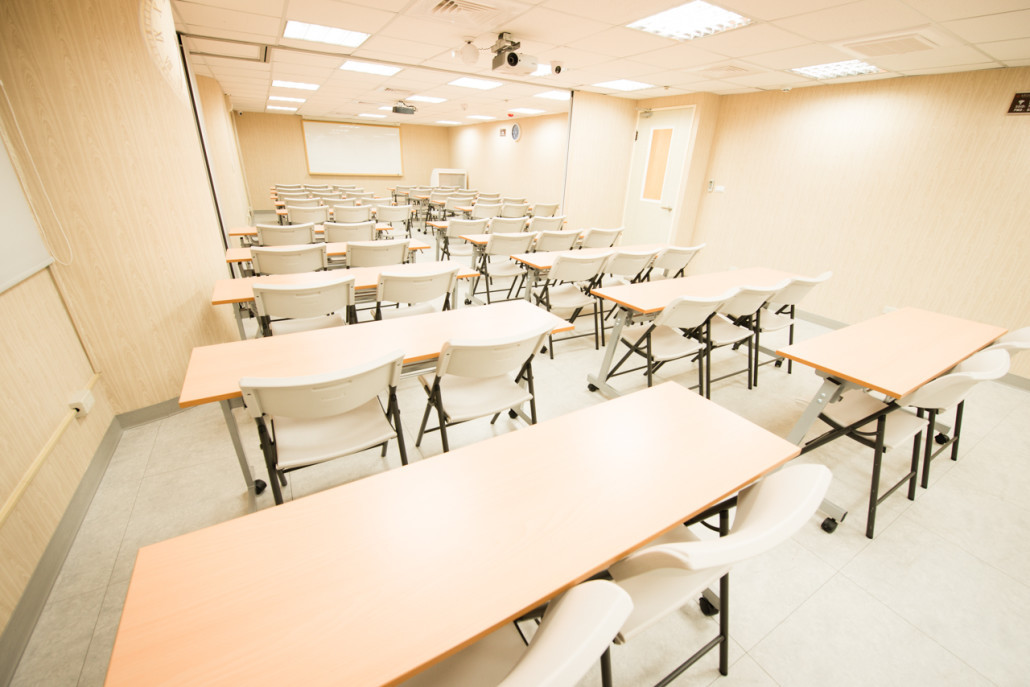 03030304教室型-1-1-1030x687