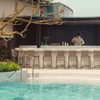 pool bar inetrcontinental