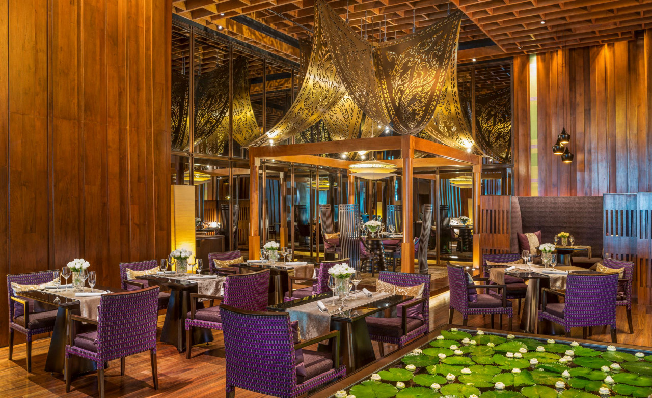 Sra Bua by Kiin Kiin siam kempinski bangkok