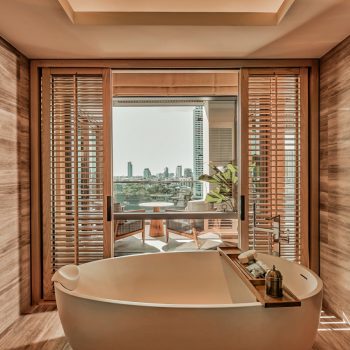 capella bangkok bat tub