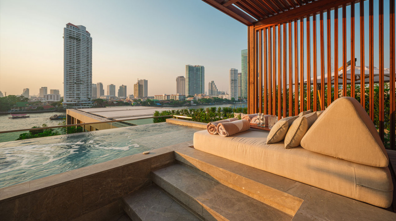 verandah balcony capella bangkok