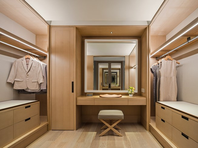 walk in wardrobe capella bangkok