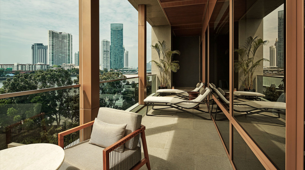 capella suite bangkok balcony
