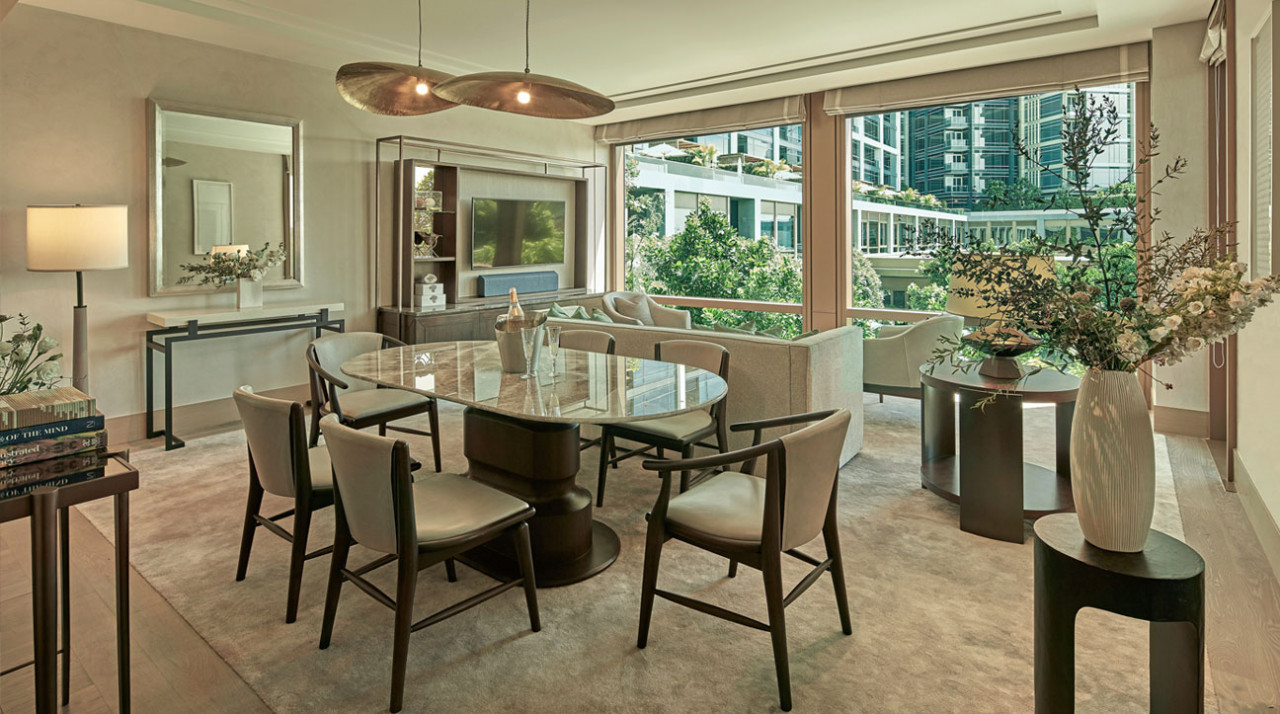 capella suite bangkok dining area