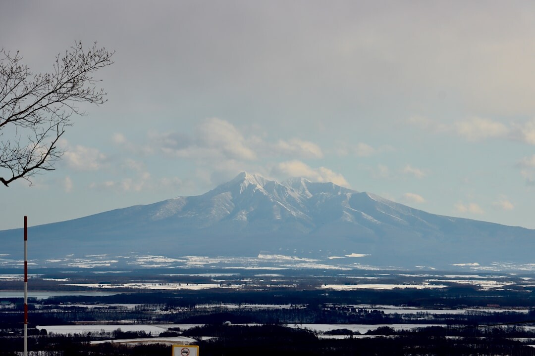 手稻滑雪場 Highland 區雪道遠景，適合中高級滑雪者的進階雪道