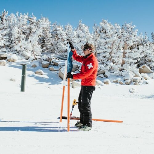 成人滑雪初學者克服恐懼，在北海道雪場上勇敢踏出第一步